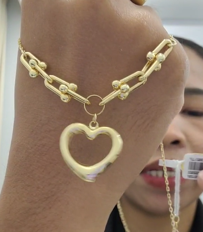 Heart Hardware Necklacce