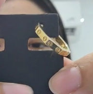 Earring 