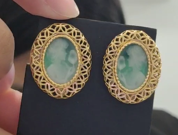 Earring Cameo