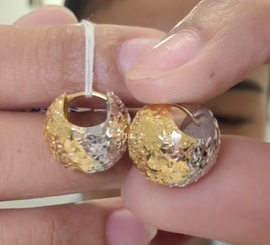EARRING
