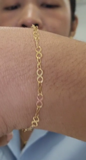 BRACELET