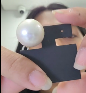 Edison Pearl Earring