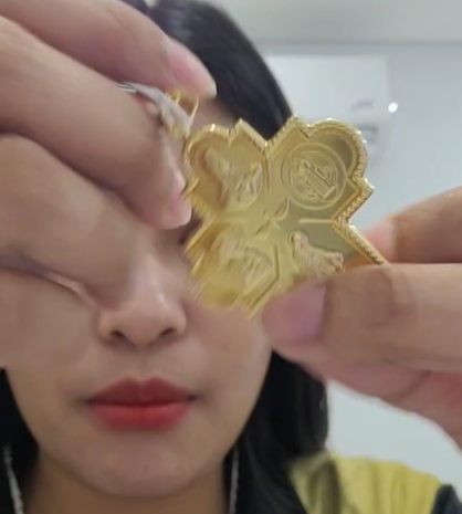 Cross pendant