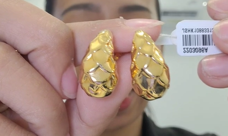 EARRING