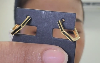 LOOP EARRING