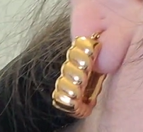 EARRING