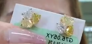 CLUSTER EARRING